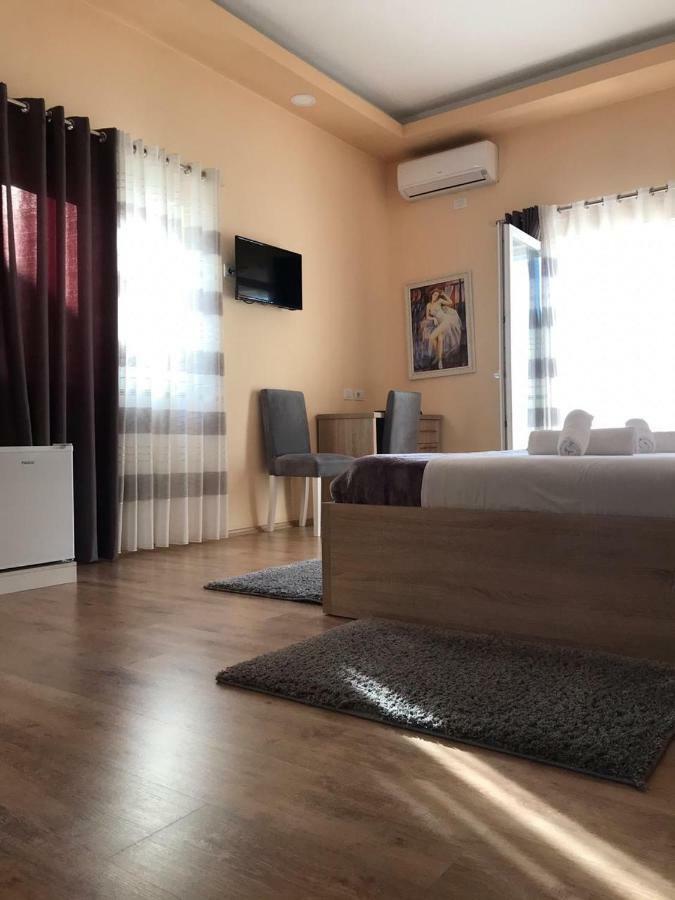 Hotel Floga ชโคเดอร์ ภายนอก รูปภาพ